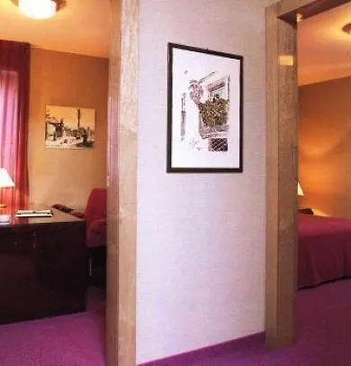 Cristal فندق ليتشي